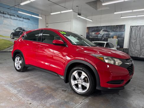 Used 2016 Honda HR-V FWD LX image 10