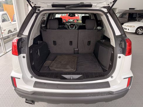 Used 2017 GMC Terrain SLE image 19