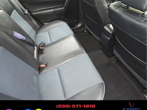 Used 2015 Toyota Corolla LE image 20