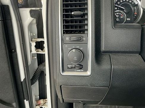 Used 2017 RAM 2500 Power Wagon Tradesman image 18