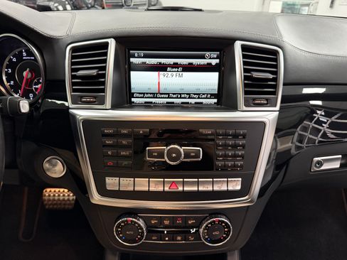 Used 2015 Mercedes-Benz ML 63 AMG image 25