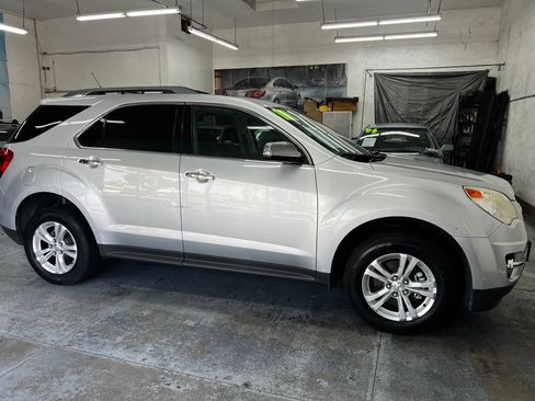 Used 2012 Chevrolet Equinox LTZ image 9