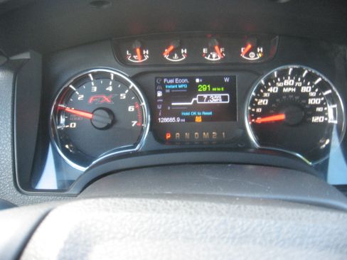 Used 2013 Ford F150 FX4 image 10