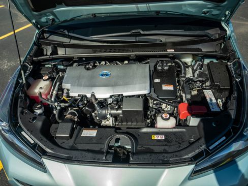 Used 2020 Toyota Prius image 10