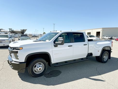 Used 2020 Chevrolet Silverado 3500 W/T image 1