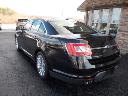 Used 2011 Ford Taurus Limited image 7