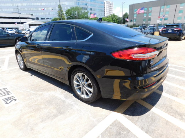 Used 2019 Ford Fusion SE FWD image 5