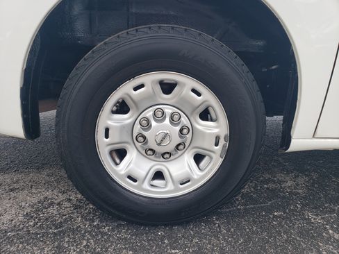 Used 2020 Nissan NV 1500 S image 9