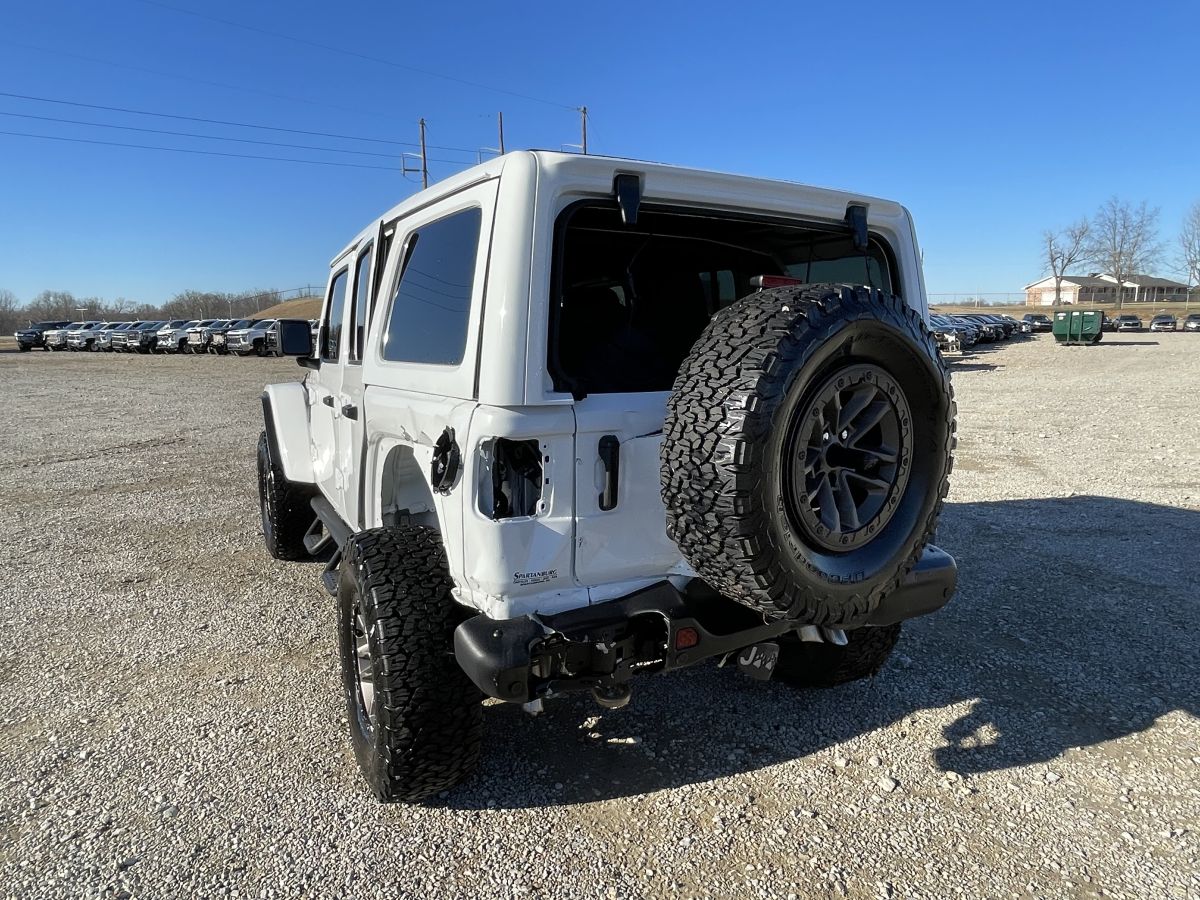 Used 2025 Jeep Wrangler Rubicon 392 AWD/4WD image 11