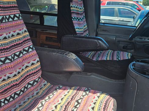 Used 1997 Ford E-150 and Econoline 150 image 5