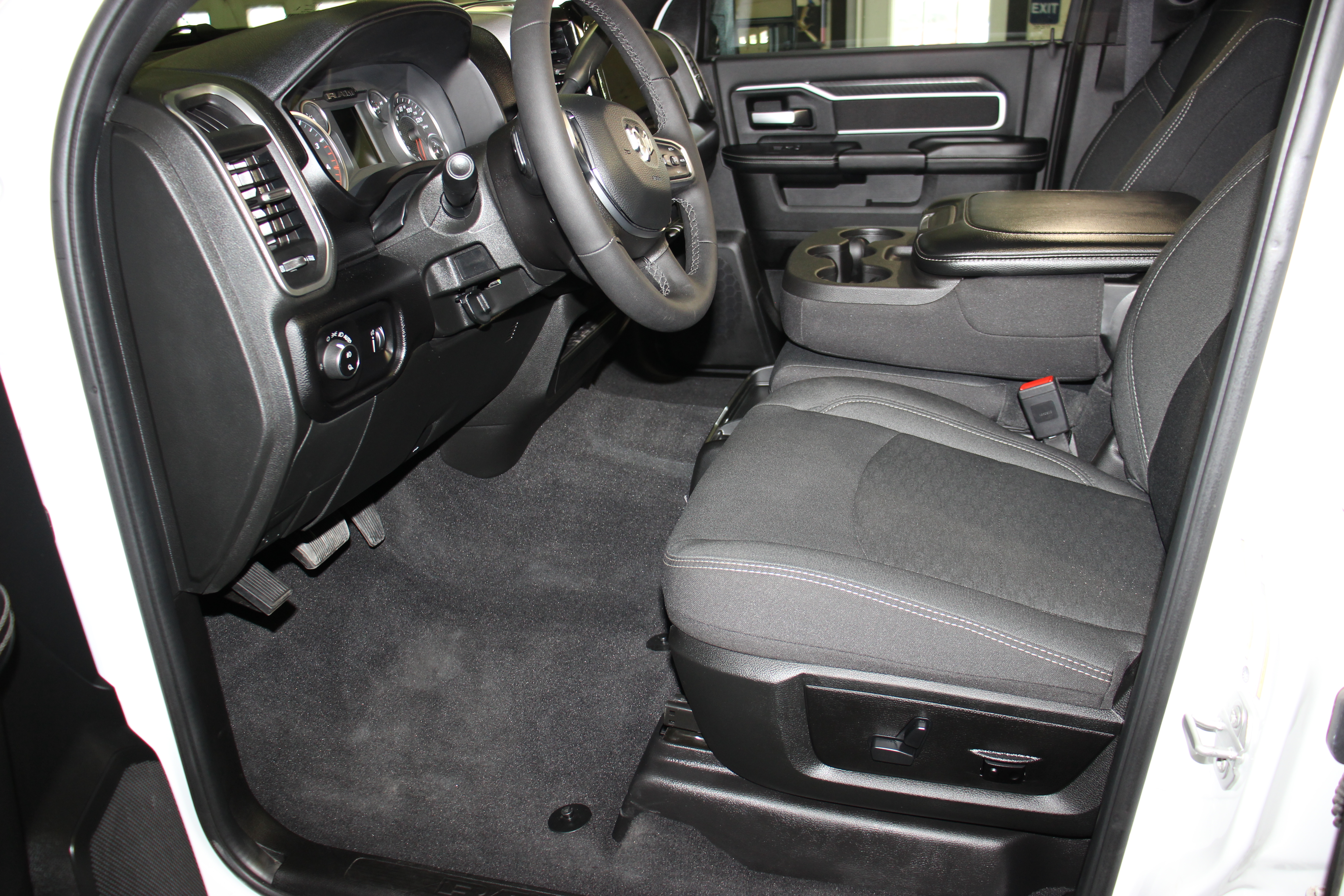 Used 2026 RAM 2500 4x4 Crew Cab Big Horn image 17