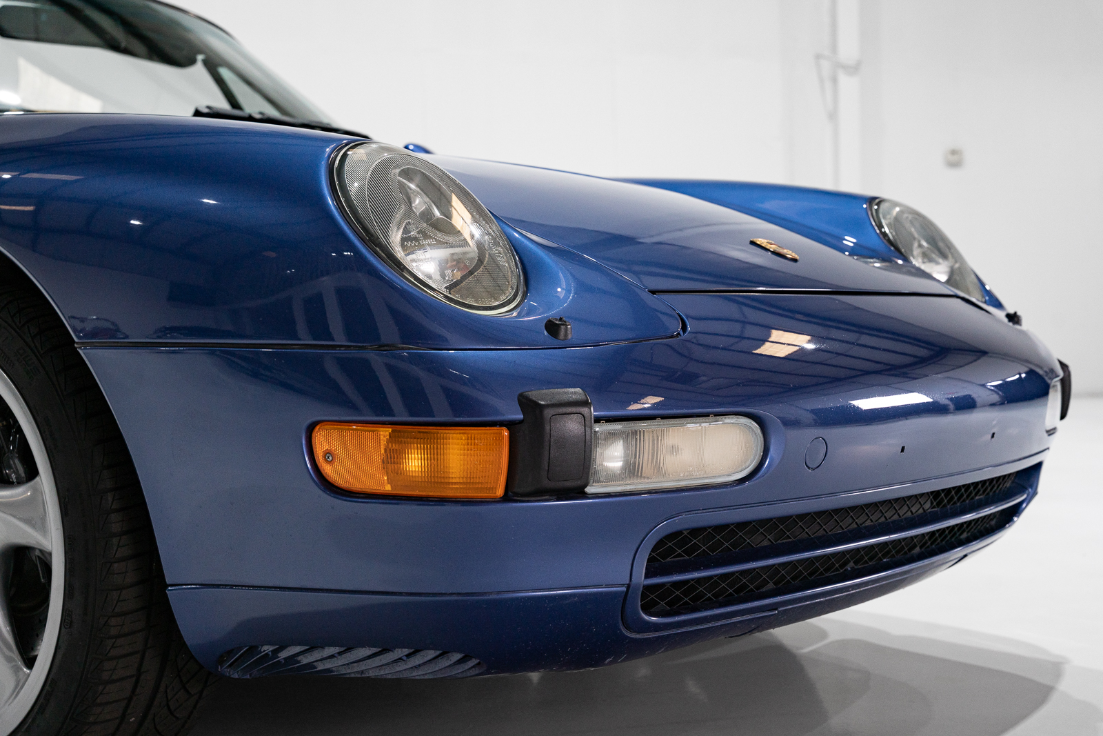 Used 1997 Porsche 911 Carrera Cabriolet RWD image 44