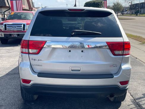 Used 2013 Jeep Grand Cherokee Laredo image 5