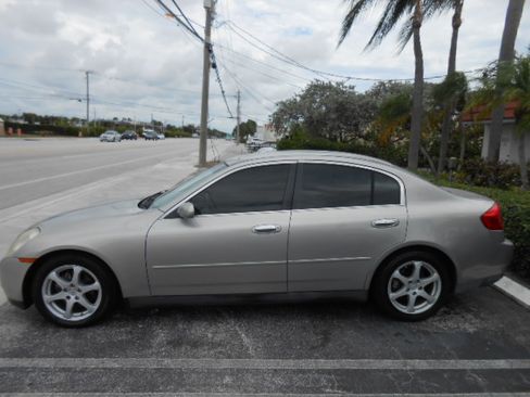 Used 2004 INFINITI G35 Sedan RWD image 2