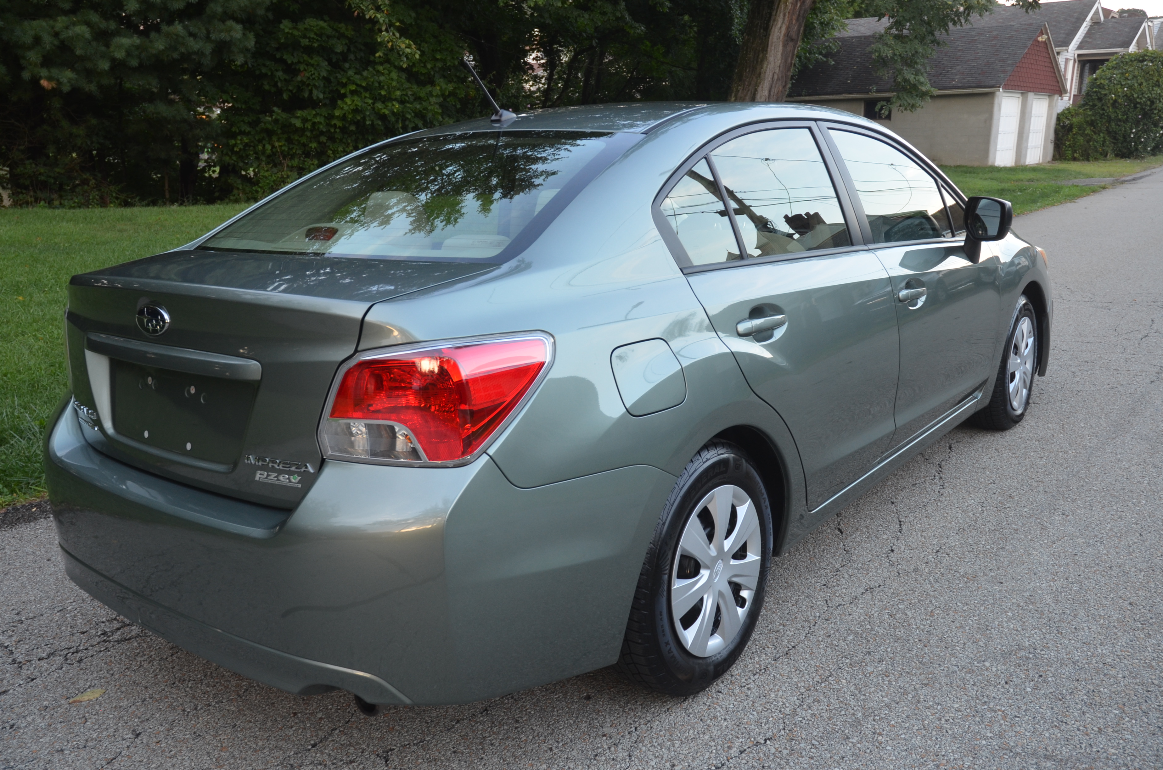 Used 2014 Subaru Impreza 2.0i Sedan AWD/4WD image 5