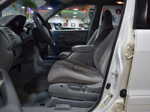 Used 2005 Honda Pilot EX image 16
