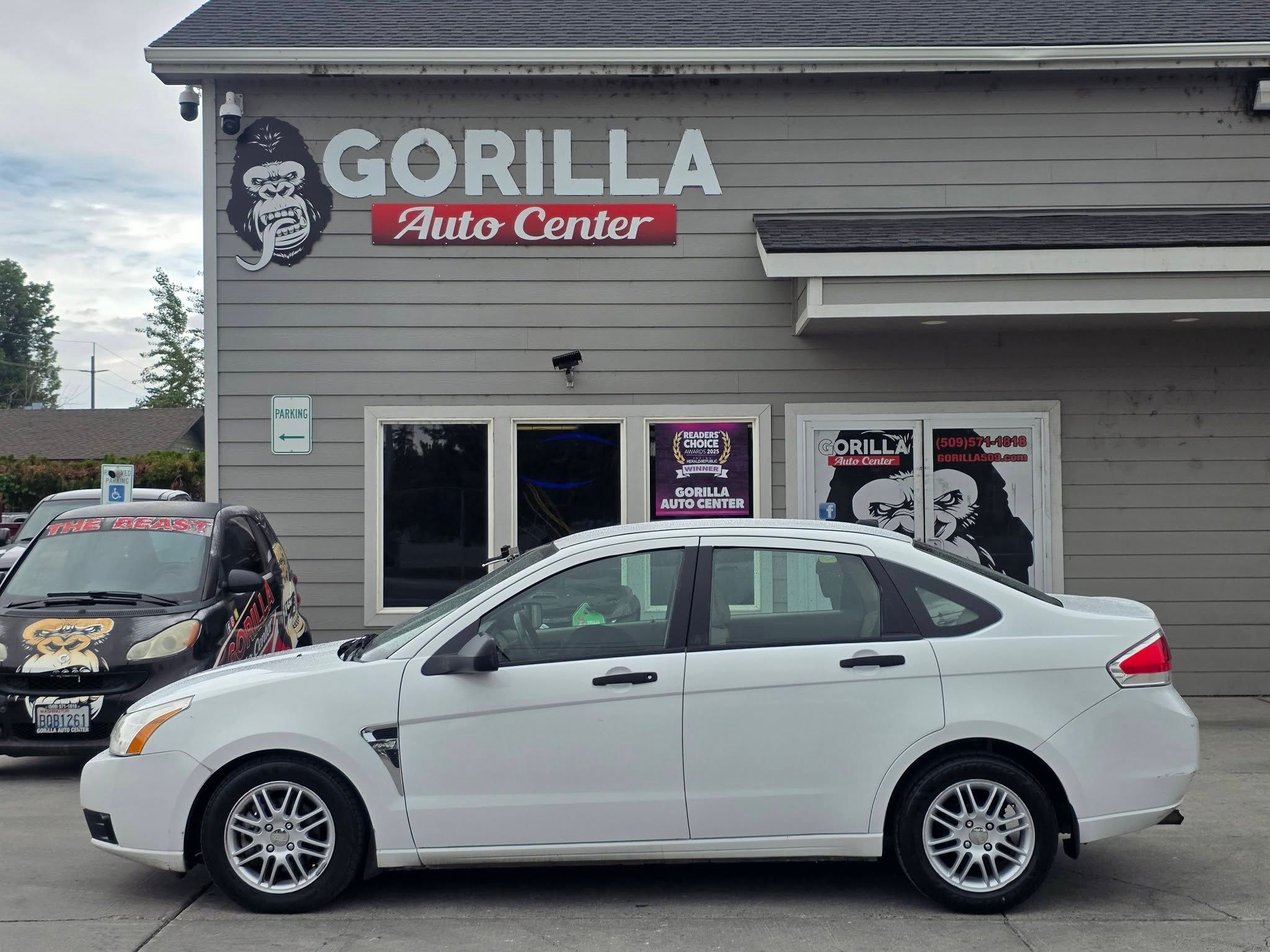 Used 2008 Ford Focus Sedan FWD image 4