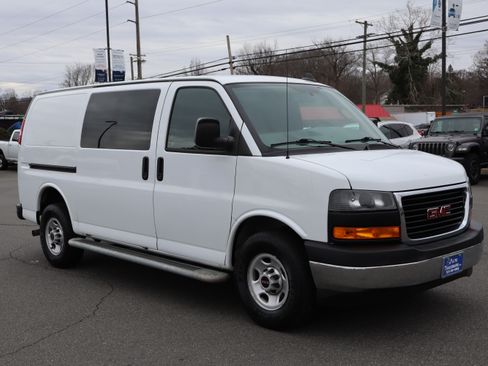 Used 2019 GMC Savana 2500 image 10