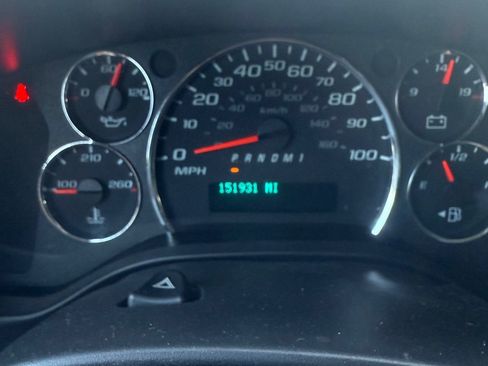 Used 2021 Chevrolet Express 2500 image 11