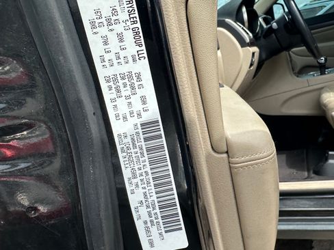 Used 2014 Jeep Grand Cherokee Laredo image 12