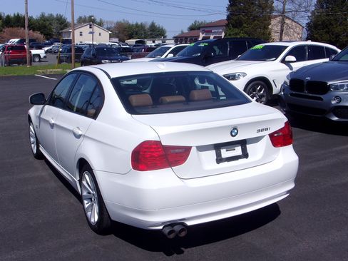 Used 2011 BMW 328i xDrive image 8