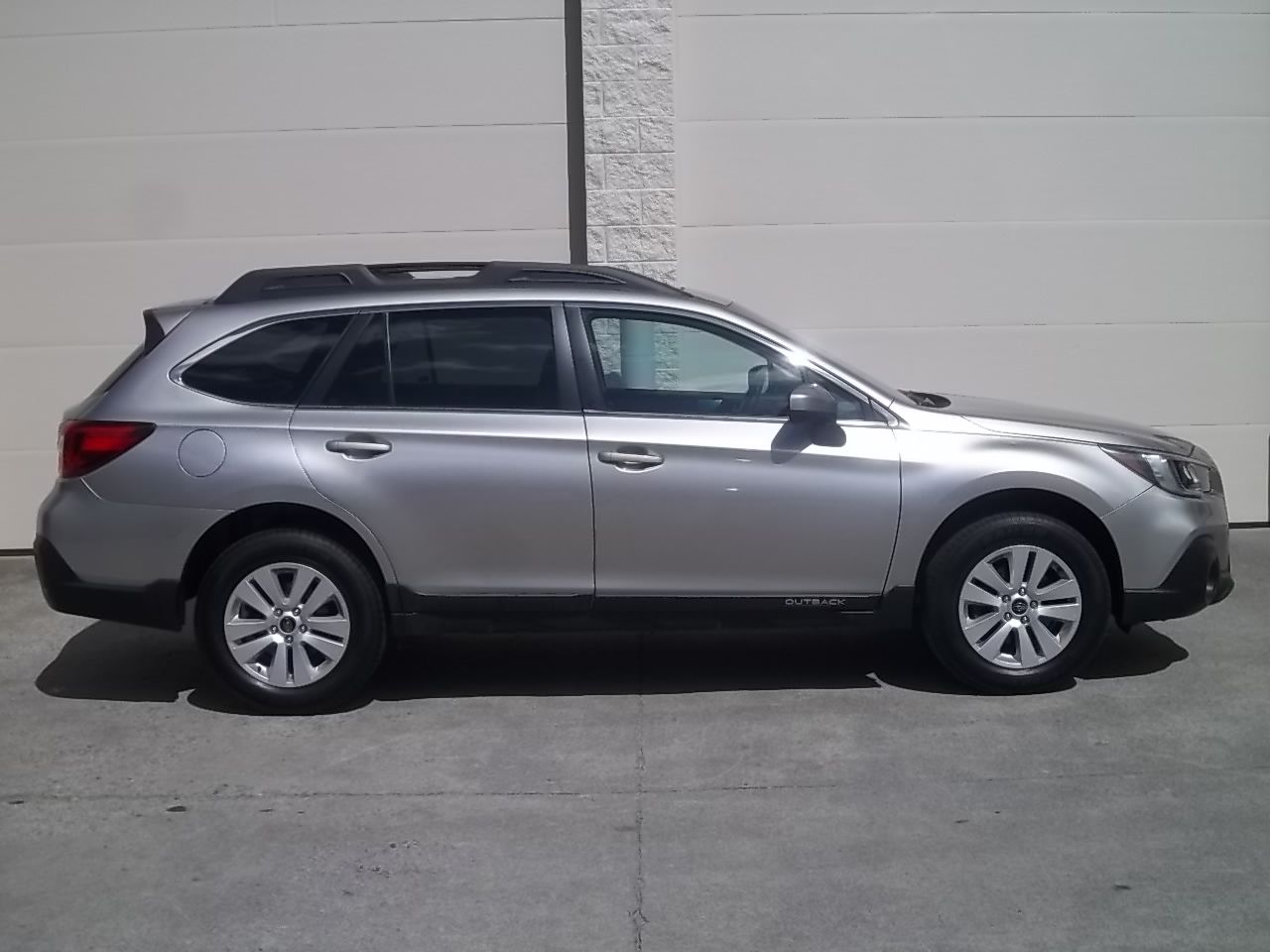 Used 2018 Subaru Outback 2.5i Premium AWD/4WD image 9