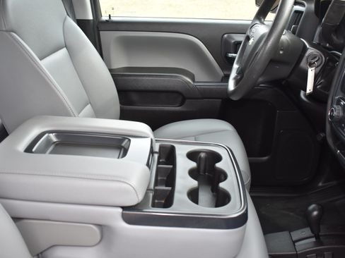 Used 2018 Chevrolet Silverado 1500 4x4 Double Cab image 32