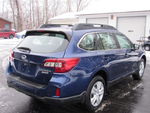 Used 2016 Subaru Outback 2.5i Premium image 12