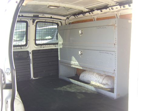 Used 2011 Chevrolet Express 1500 image 7