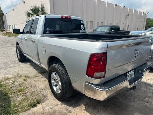 Used 2015 RAM 1500 SLT image 3