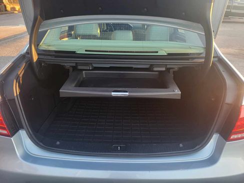 Used 2015 Mercedes-Benz E 350 Luxury image 8
