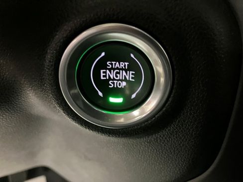 Used 2021 GMC Sierra 1500 Elevation image 13