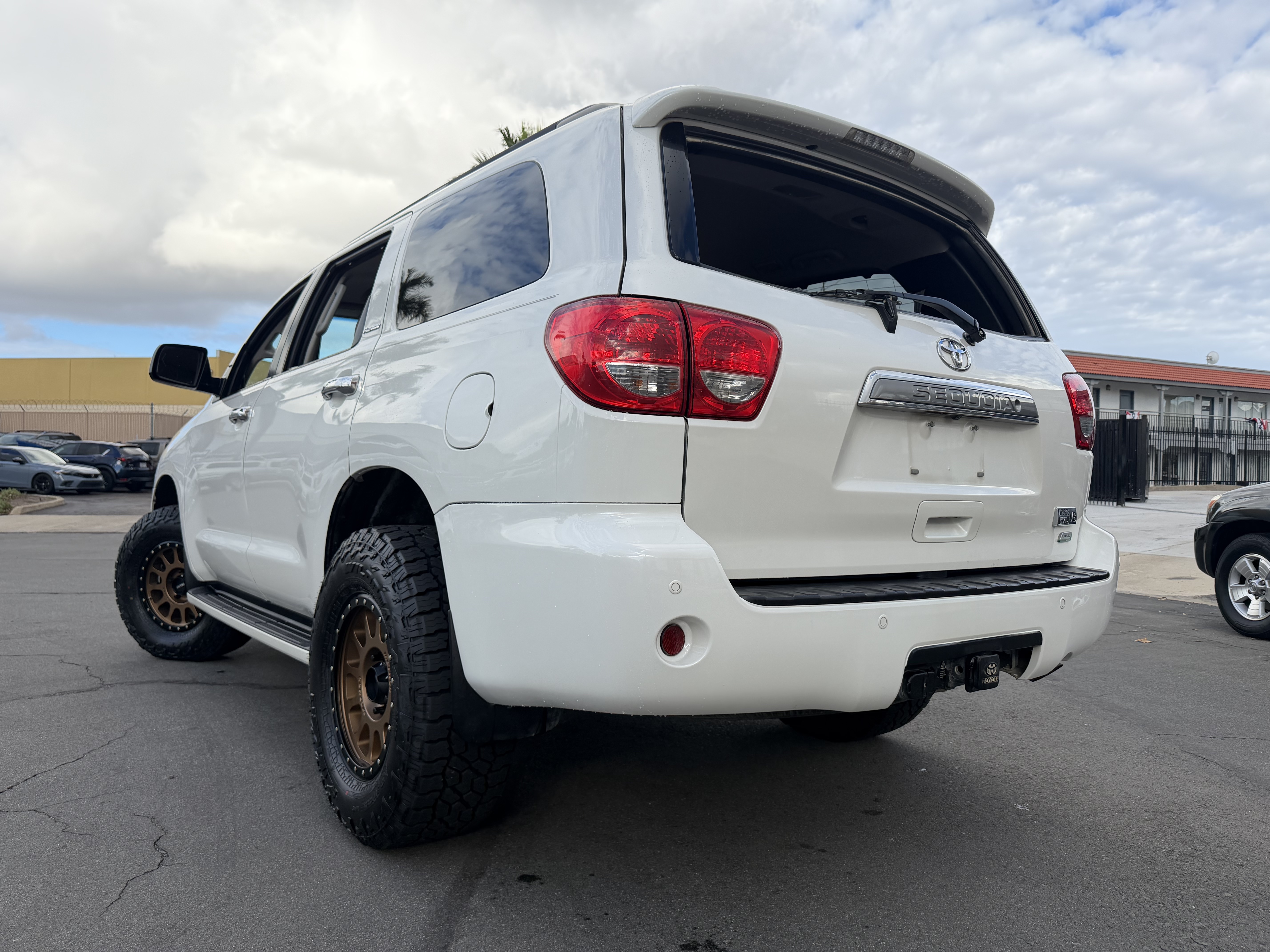 Used 2014 Toyota Sequoia 4WD Platinum image 7