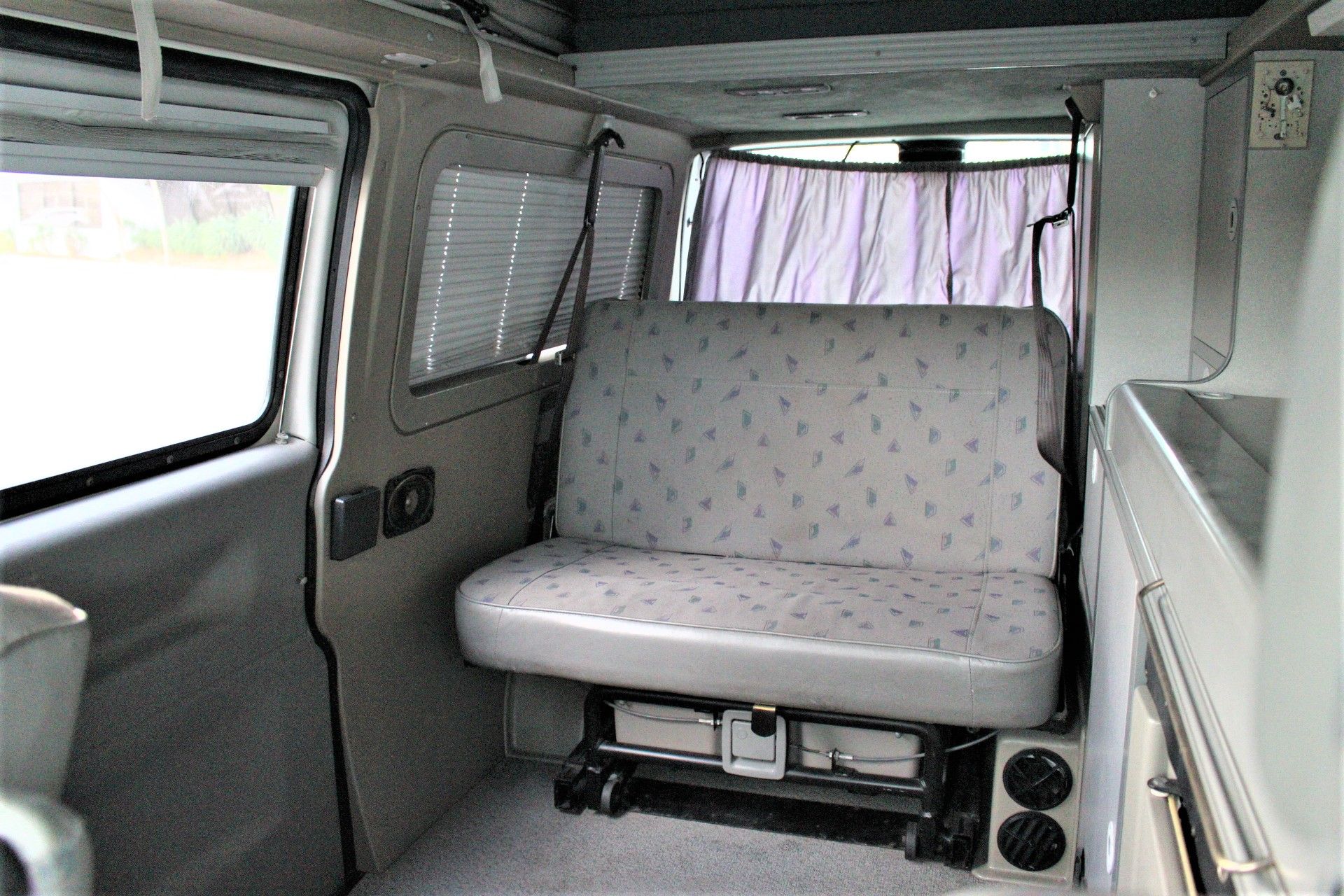 Used 1997 Volkswagen Eurovan Camper FWD image 31