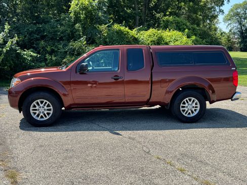Used 2016 Nissan Frontier 2WD King Cab image 2