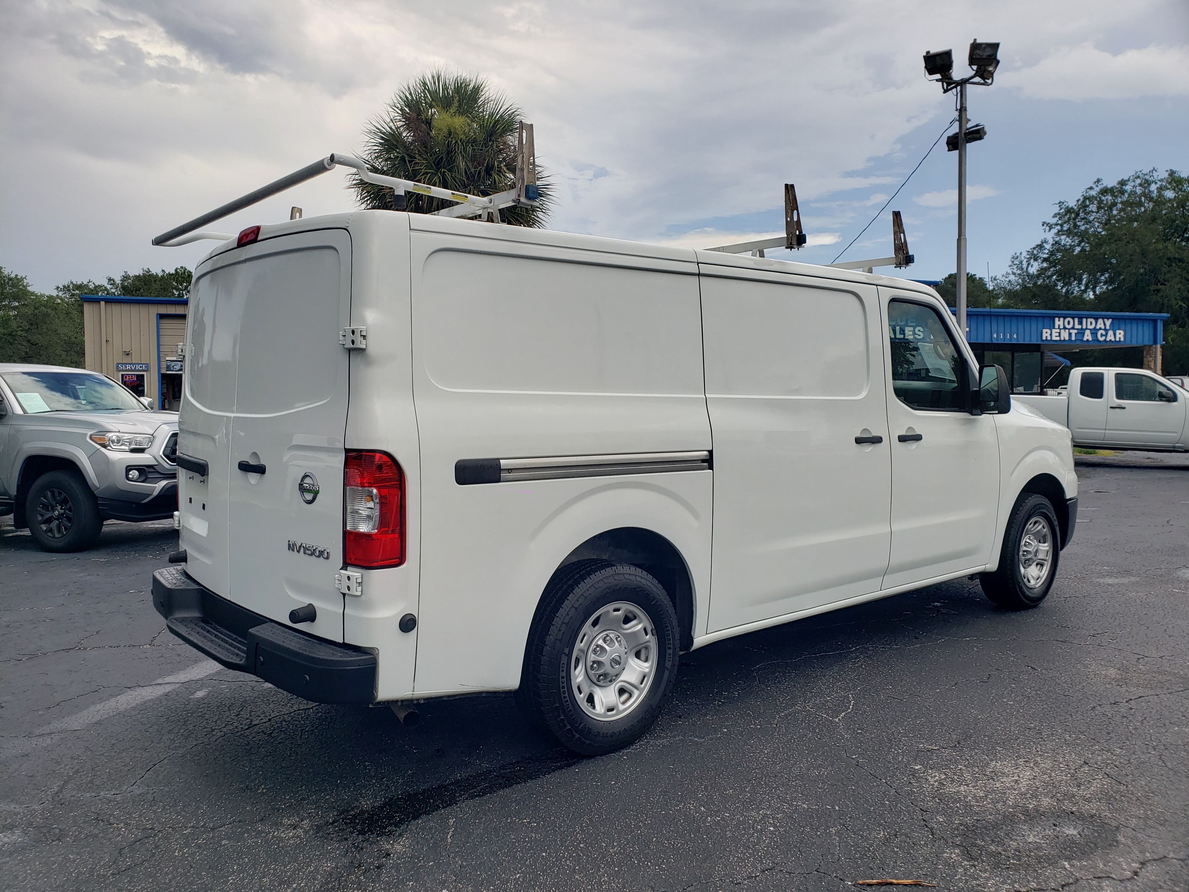 Used 2021 Nissan NV 1500 S RWD image 5
