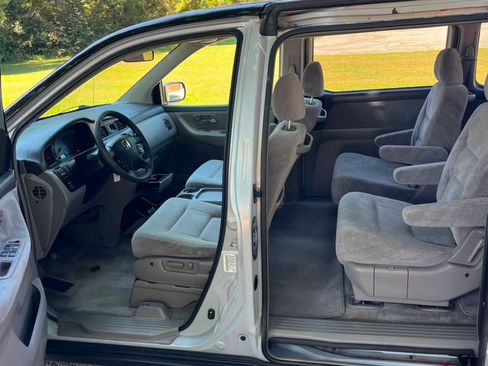 Used 2002 Honda Odyssey EX image 7
