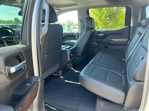 Used 2020 GMC Sierra 1500 SLT image 15