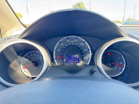 Used 2013 Honda Fit image 25