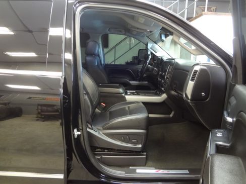 Used 2015 Chevrolet Silverado 2500 LTZ image 18