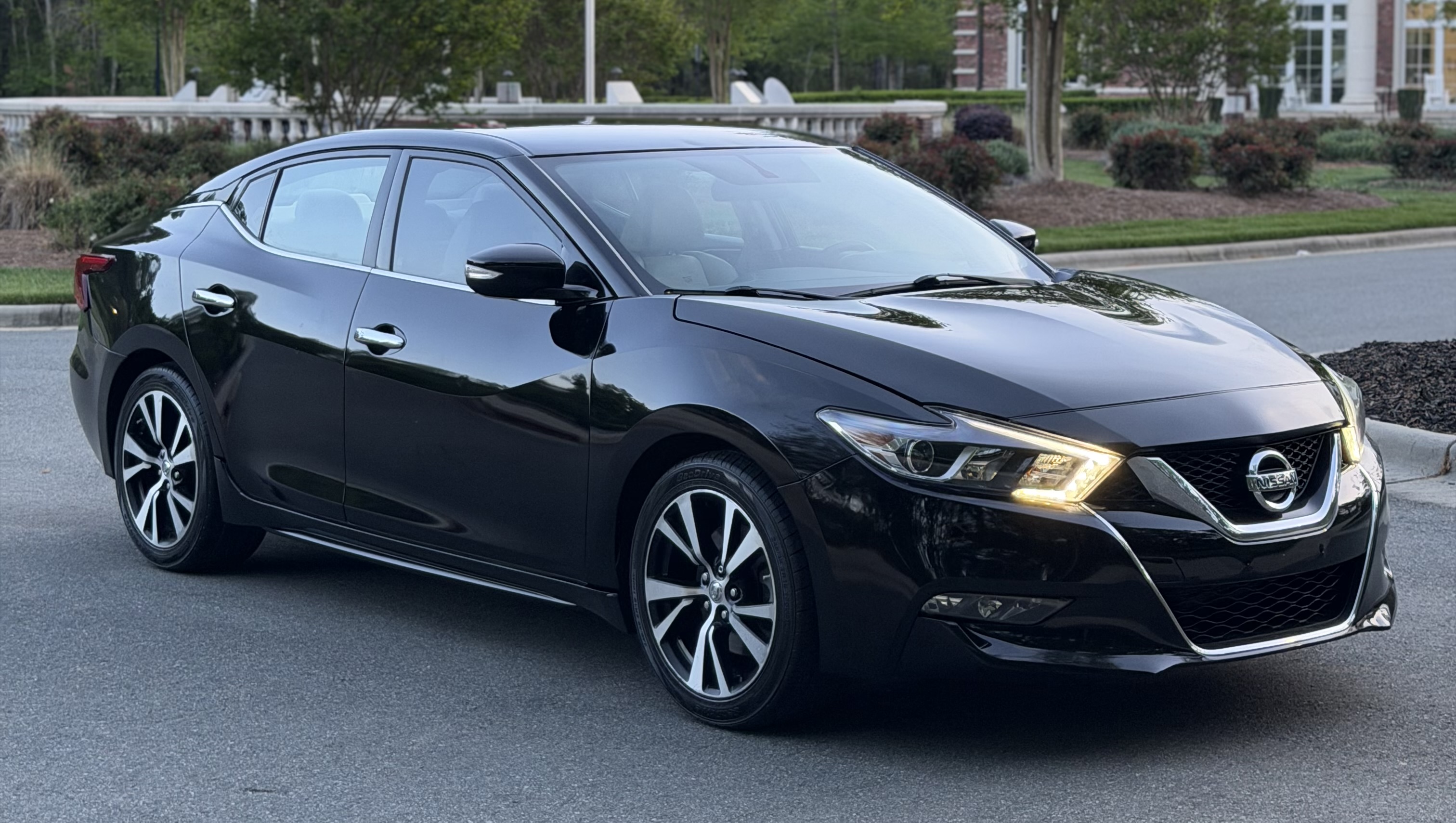 Used 2018 Nissan Maxima 3.5 SV FWD image 10