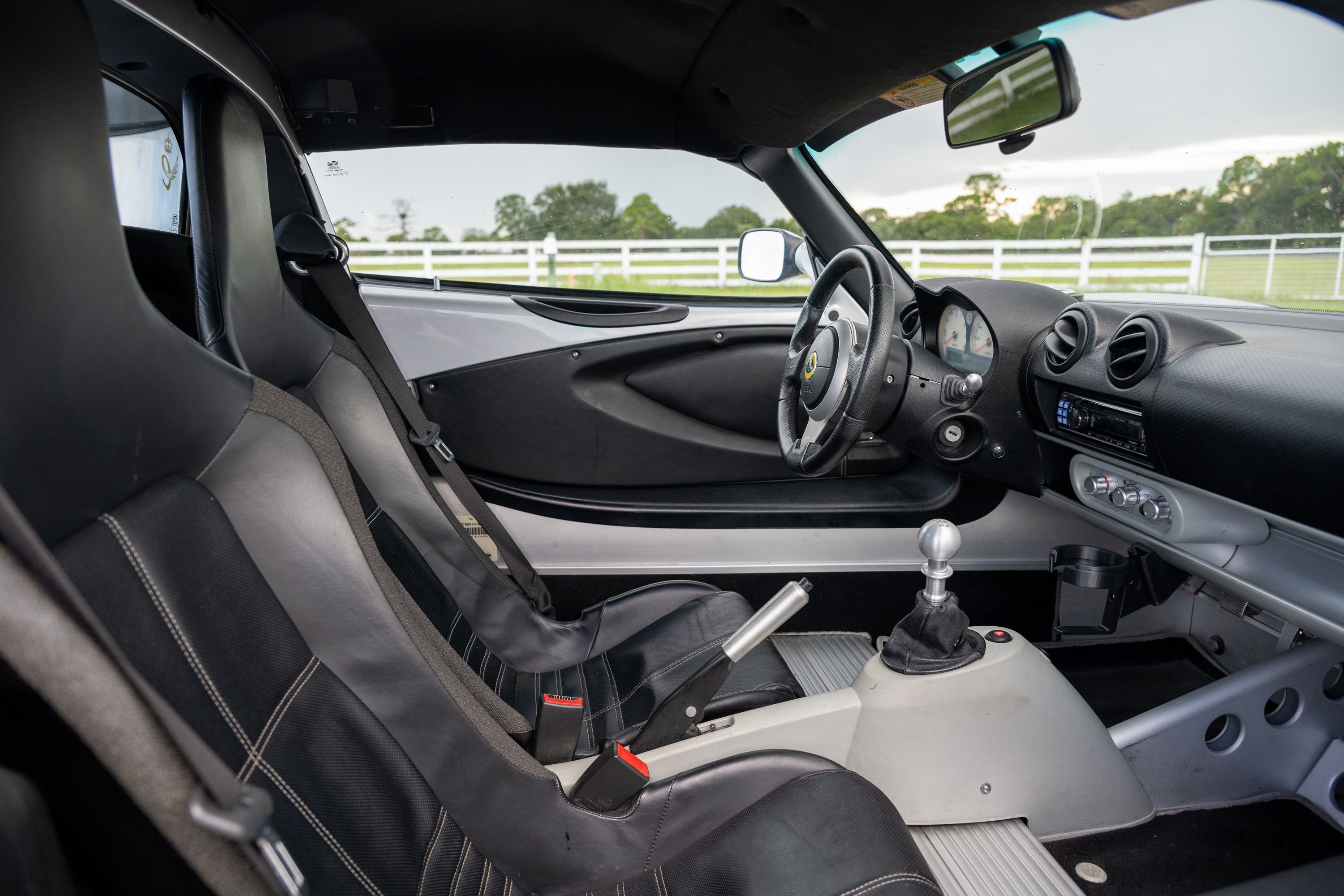 Used 2005 Lotus Elise w/ Touring Package RWD image 25