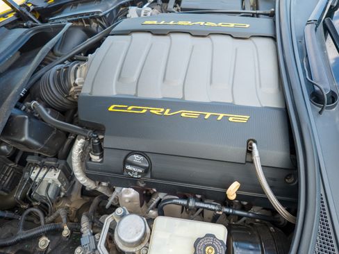 Used 2014 Chevrolet Corvette 2LT image 32