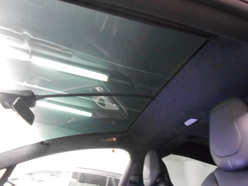 Used 2019 Tesla Model X Performance AWD/4WD image 14
