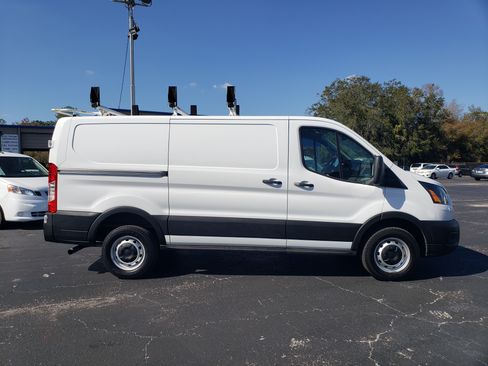 Used 2023 Ford Transit 250 image 6