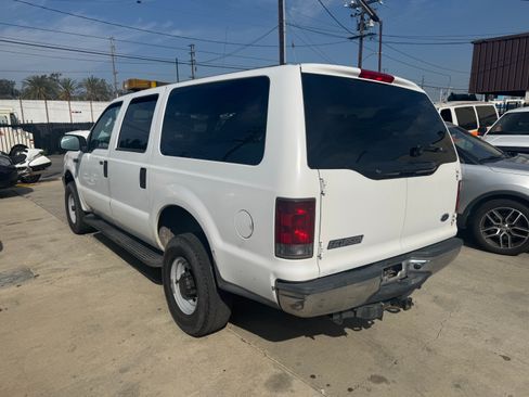 Used 2004 Ford Excursion image 5