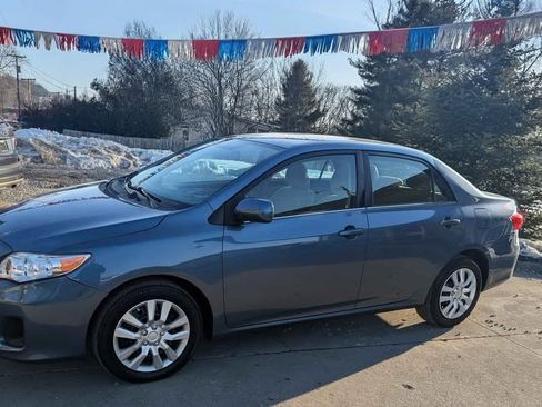 Used 2013 Toyota Corolla image 1