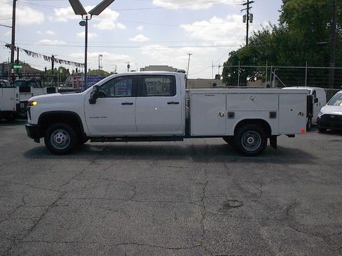 Used 2021 Chevrolet Silverado 3500 W/T RWD image 10
