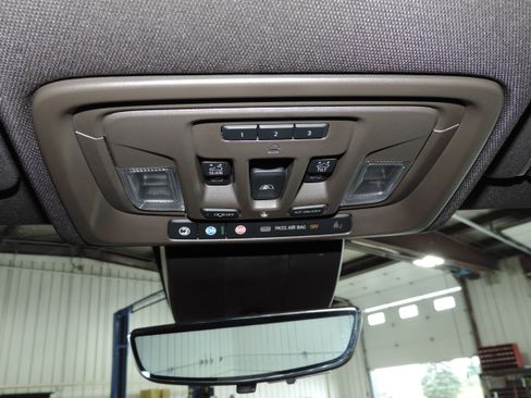 Used 2025 GMC Sierra 1500 4x4 Crew Cab Denali image 50