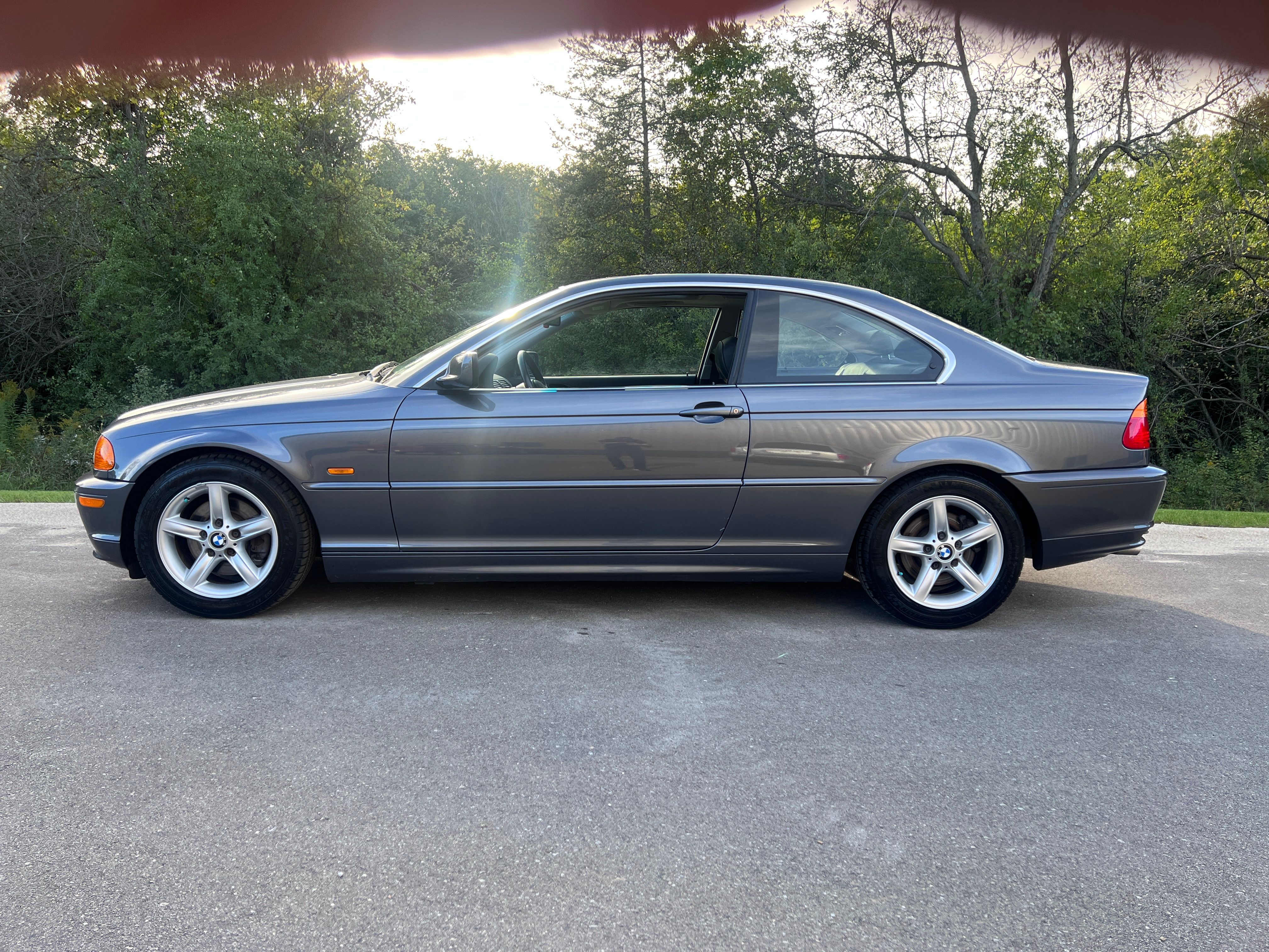 Used 2003 BMW 325Ci Coupe RWD image 5